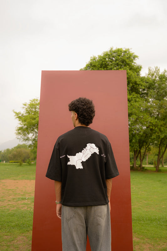 BLACK BOXY T-SHIRT