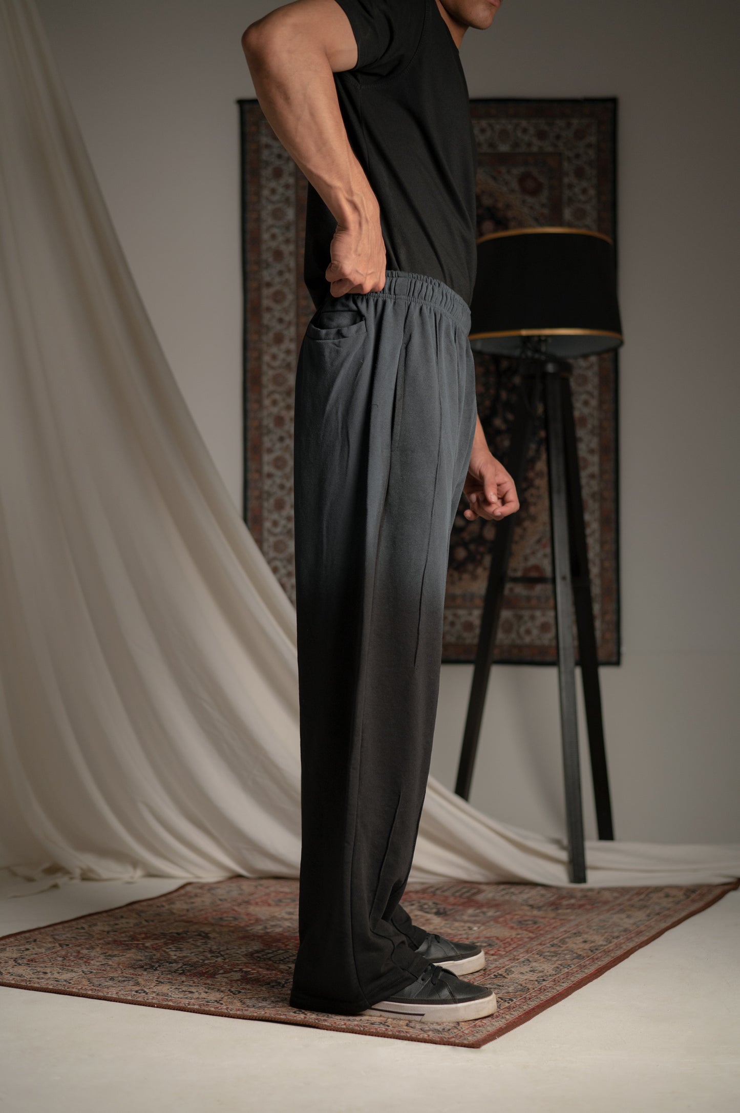 BLACK SUNFADE PLEATED TROUSER