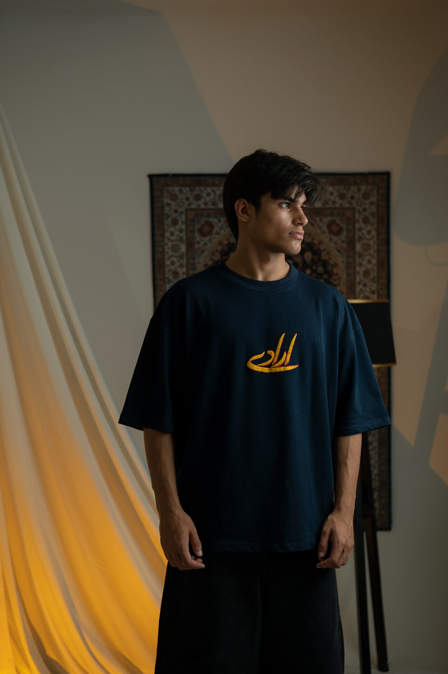 NAVY BLUE ESSENTIAL T-SHIRT